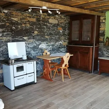 La Casetta Di Molly Tra Ulivi E Roseto Leivi Exterior photo